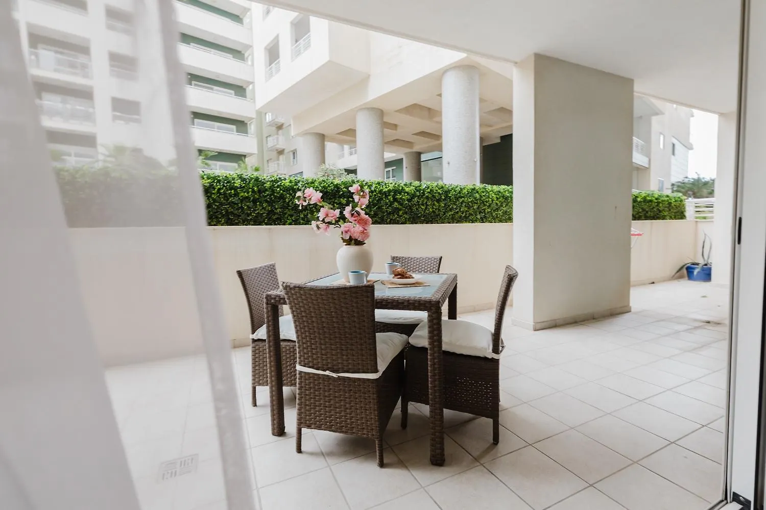 102 Seafront 3Bed Sliema With Pool By Homely 0*,