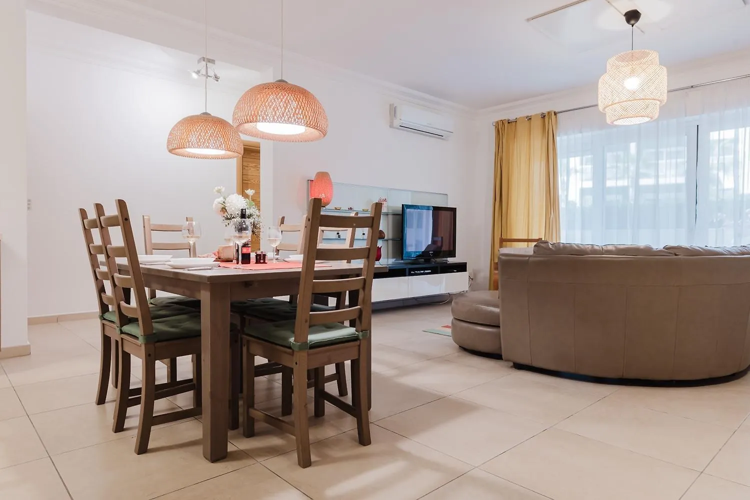 102 Seafront 3Bed Sliema With Pool By Homely 0*,