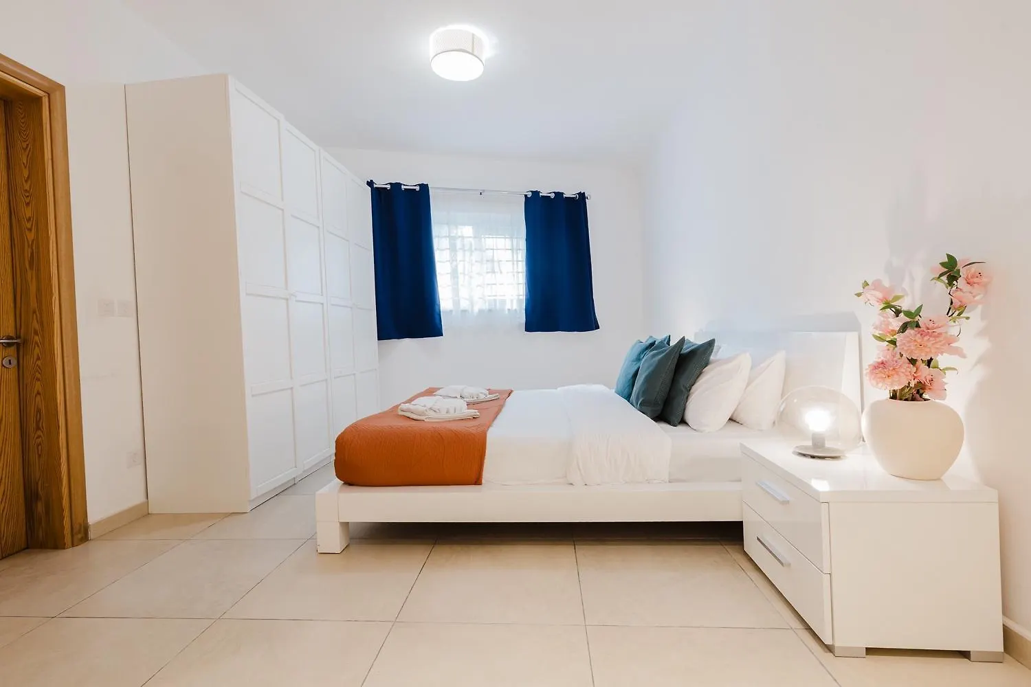 102 Seafront 3Bed Sliema With Pool By Homely 0*,